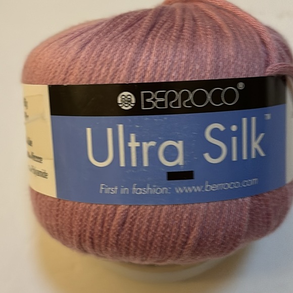 NWT “UltraSilk” ribbon texture yarn from Berroco. Bundle of 4 50-gm cakes. - Picture 2 of 5